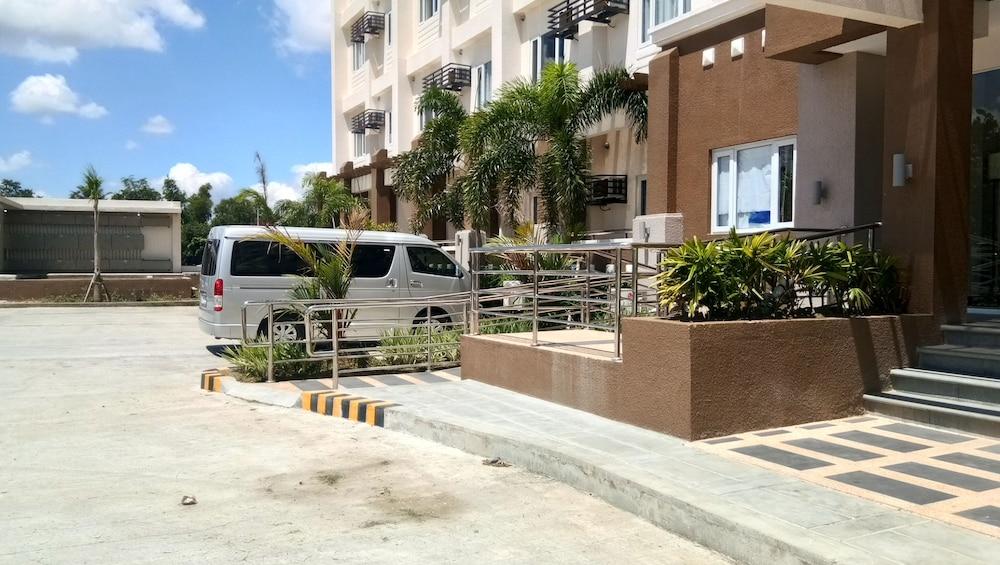 Sotogrande Iloilo Hotel Eksteriør billede