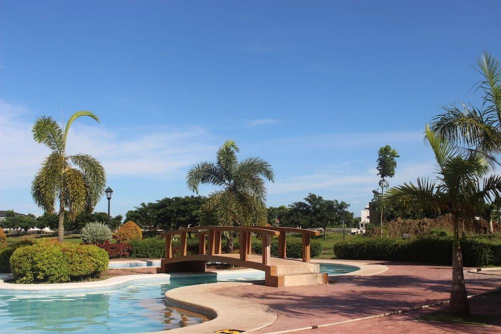 Sotogrande Iloilo Hotel Eksteriør billede