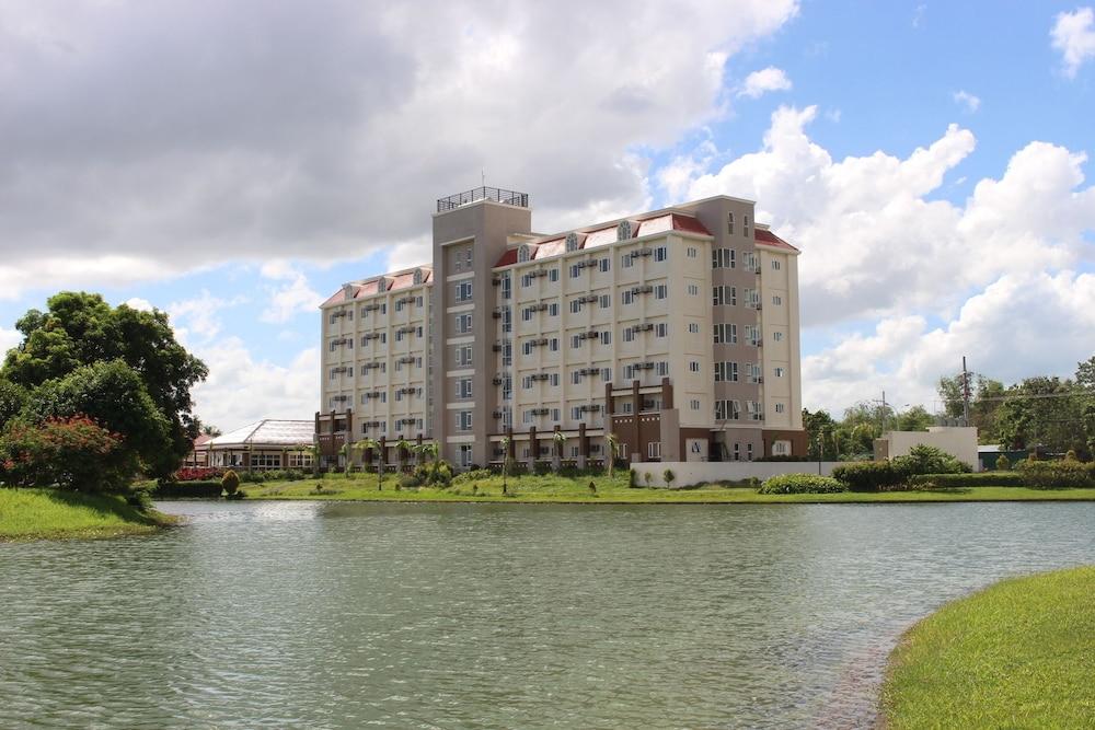 Sotogrande Iloilo Hotel Eksteriør billede