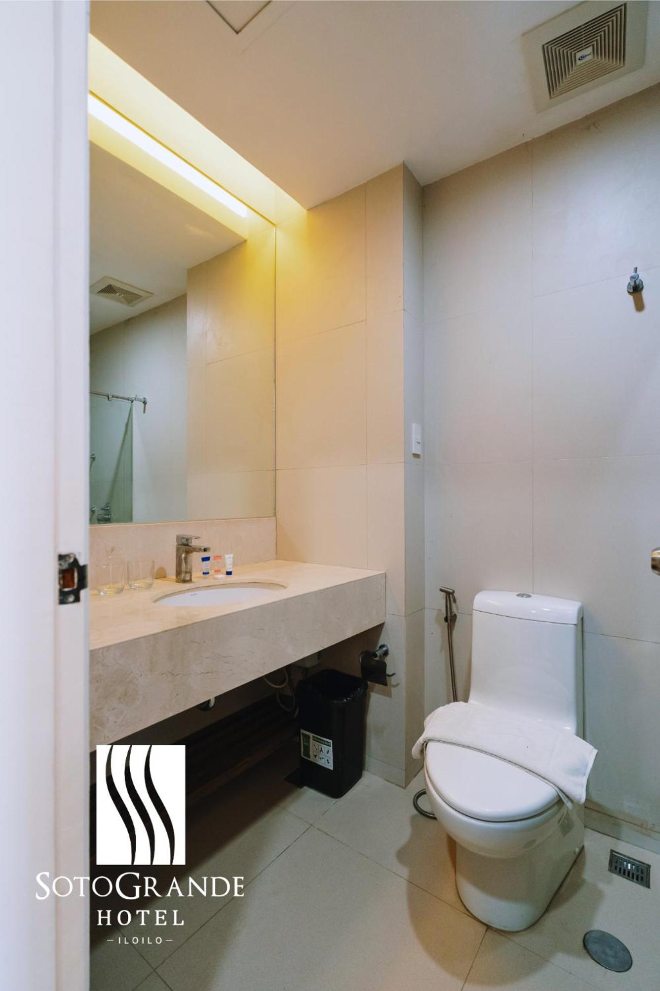 Sotogrande Iloilo Hotel Eksteriør billede